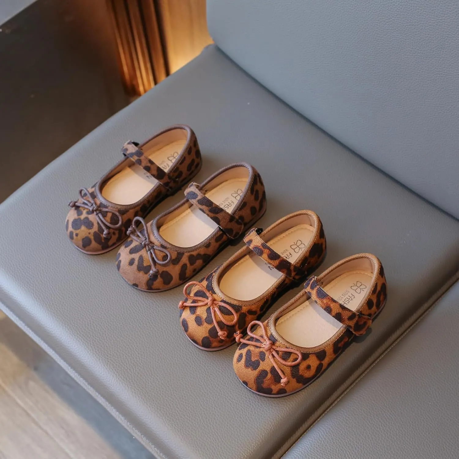 Children's Boat Shoes – Slip-On Loafers with Bow Tie and Leopard Pattern, Comfortable Closed Toe Flats for Fall 2025